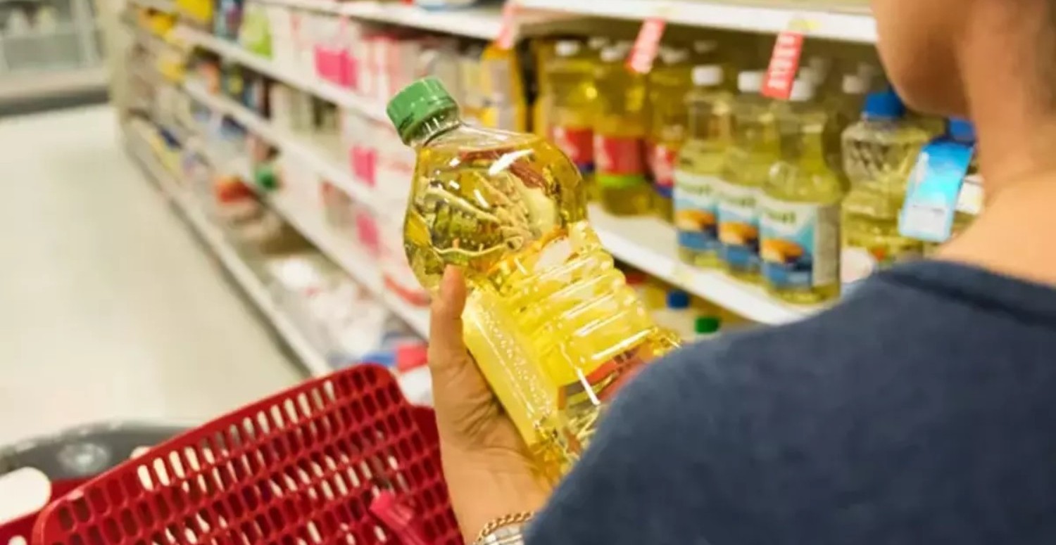 Ucuz Ayçiçek yağı arayan o markete koşuyor! Piyasanın en ucuzu sadece orada satılacak