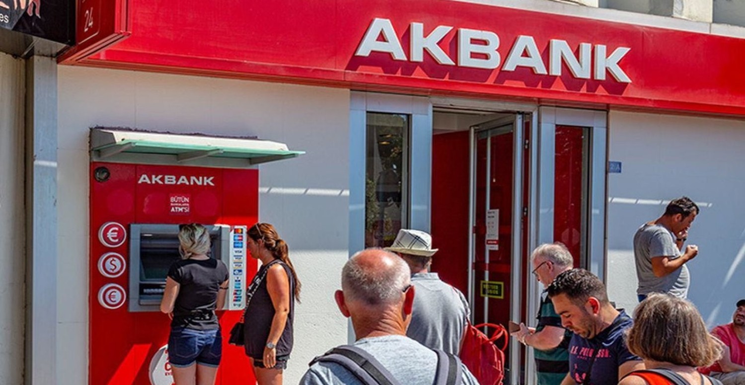 Akbank müşterilerine piyango vurdu! Hesaplarına 7.500 TL yatırılacak: Başvuran hemen alıyor