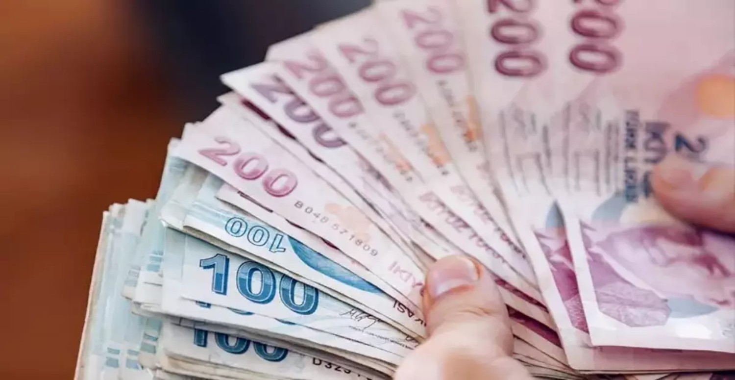 Asgari ücrete cumhurbaşkanı jesti! 3000 TL'lik zam için tarih verildi!