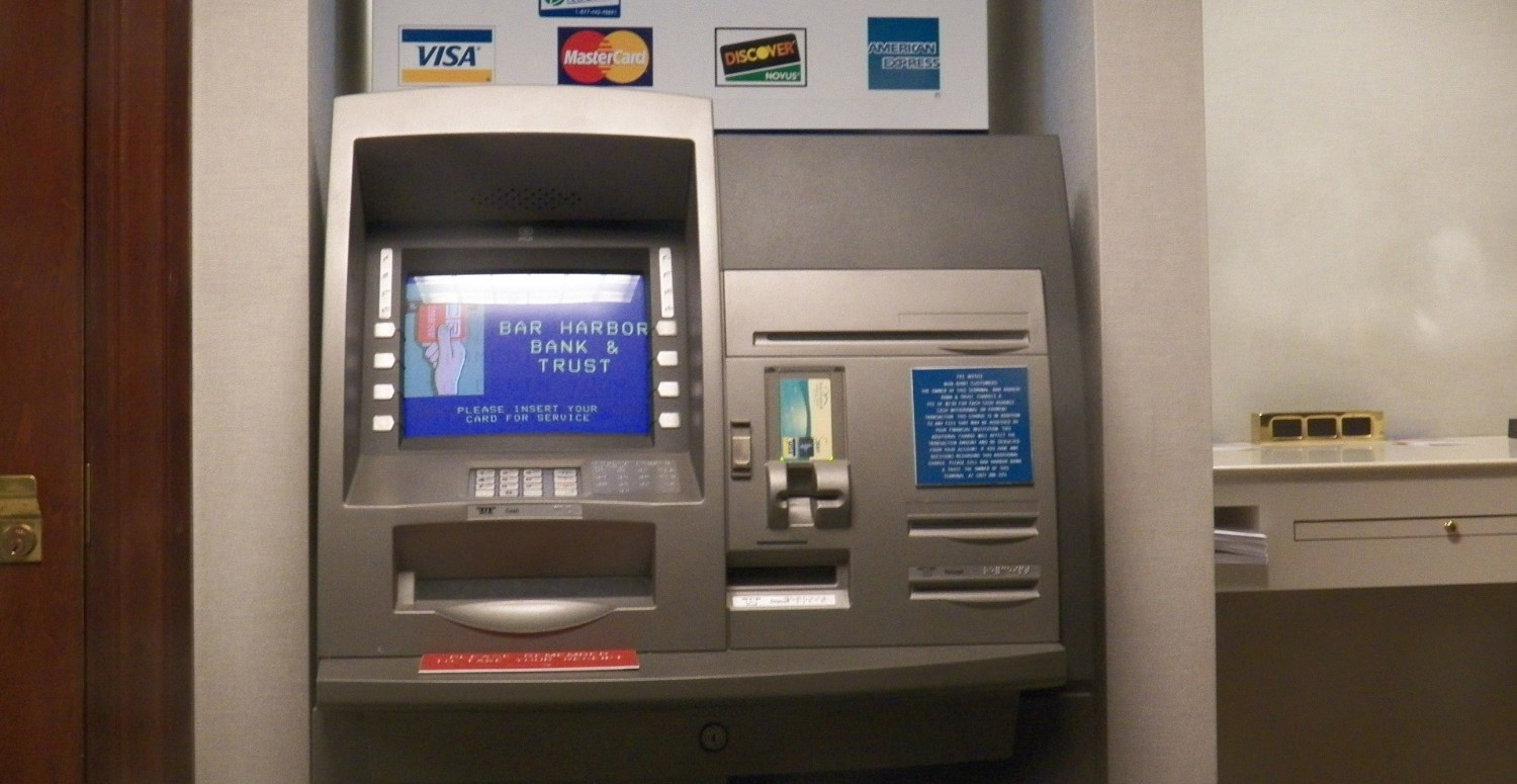 ATM'den para yatırıp çekerken aman dikkat! Hesabınızdaki tüm para bir anda hüp diye çekilebilir