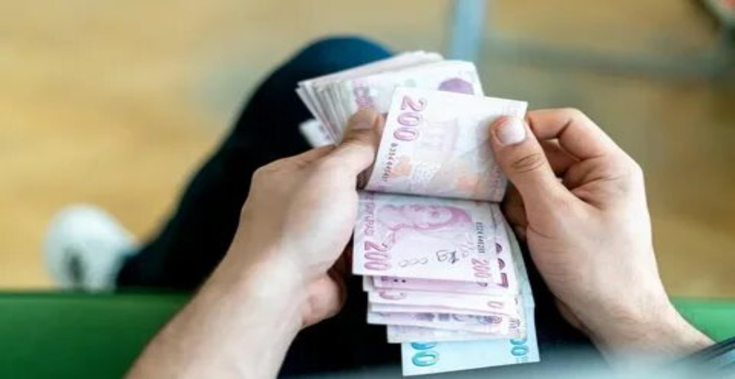 Emeklilere cumhurbaşkanı jesti! 15 milyon emekliye 15.500 TL maaş kıyağı!