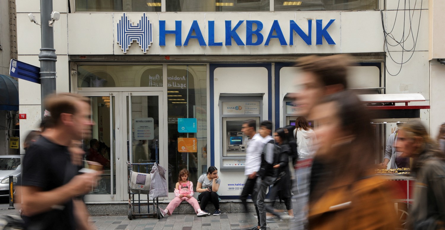 Halkbank müşterilerine piyango vurdu! 1500 TL para iadesi bugünden itibaren başladı: Yapmanız gereken tek şey bu