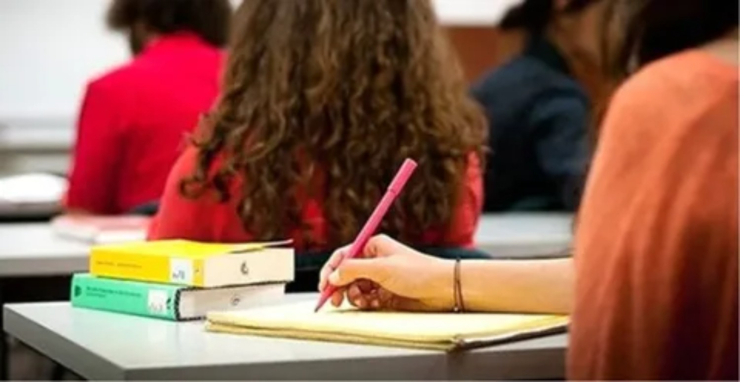 MEB'den öğrenciye dev burs! Tam 2000 TL burs şartsız ödenecek