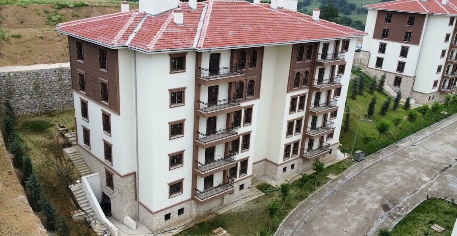 TOKİ'den kiradan ucuz taksitle ev fırsatı! 17 ile TOKİ piyangosu çıktı