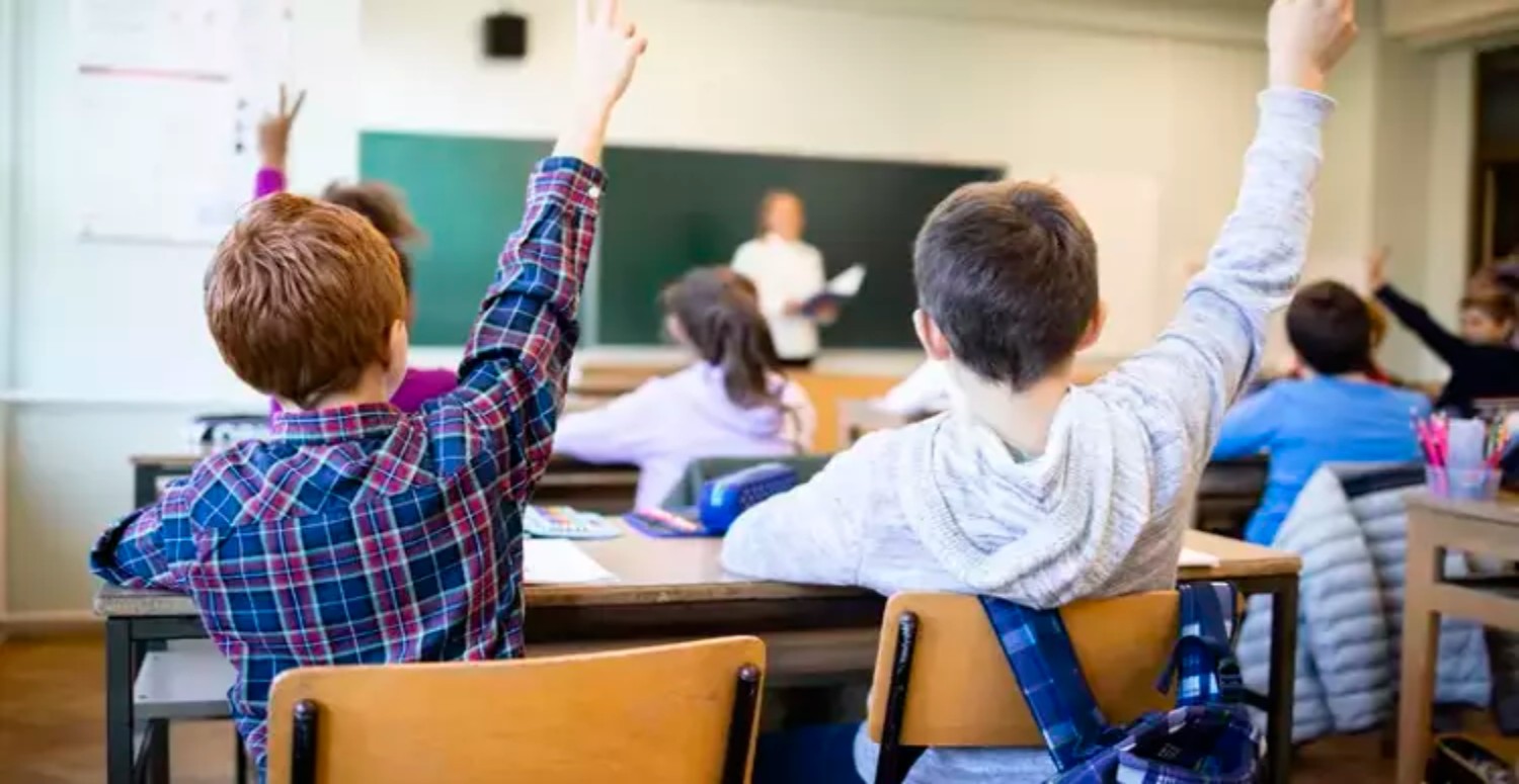Velilerin okul kapısında beklemesine gerek kalmadı! 81 ildeki veliler e-Devlet'e baksın