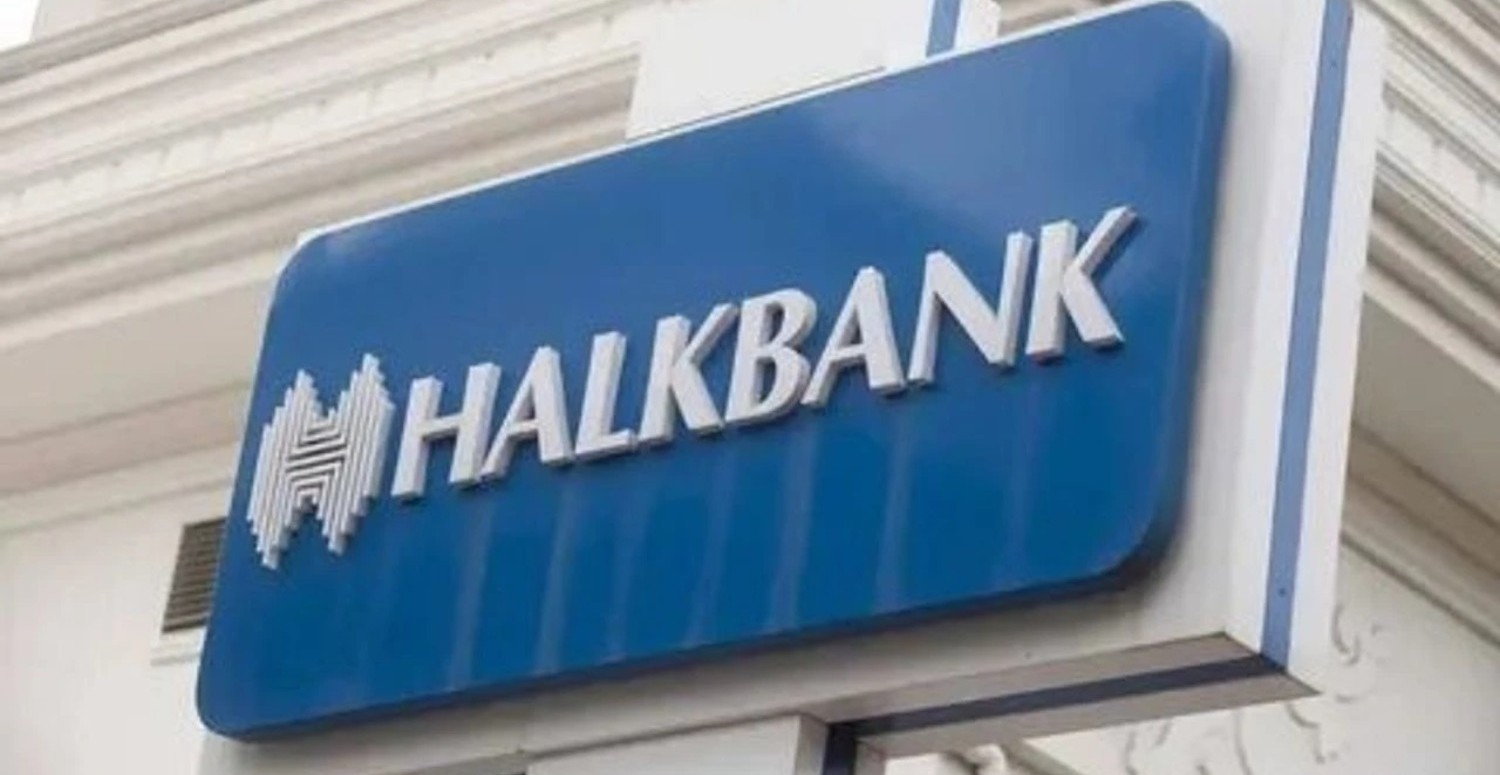 4 yıllık üniversite mezunlarına müjde! Kamu bankası KPSS'siz personel alımı başlattı!