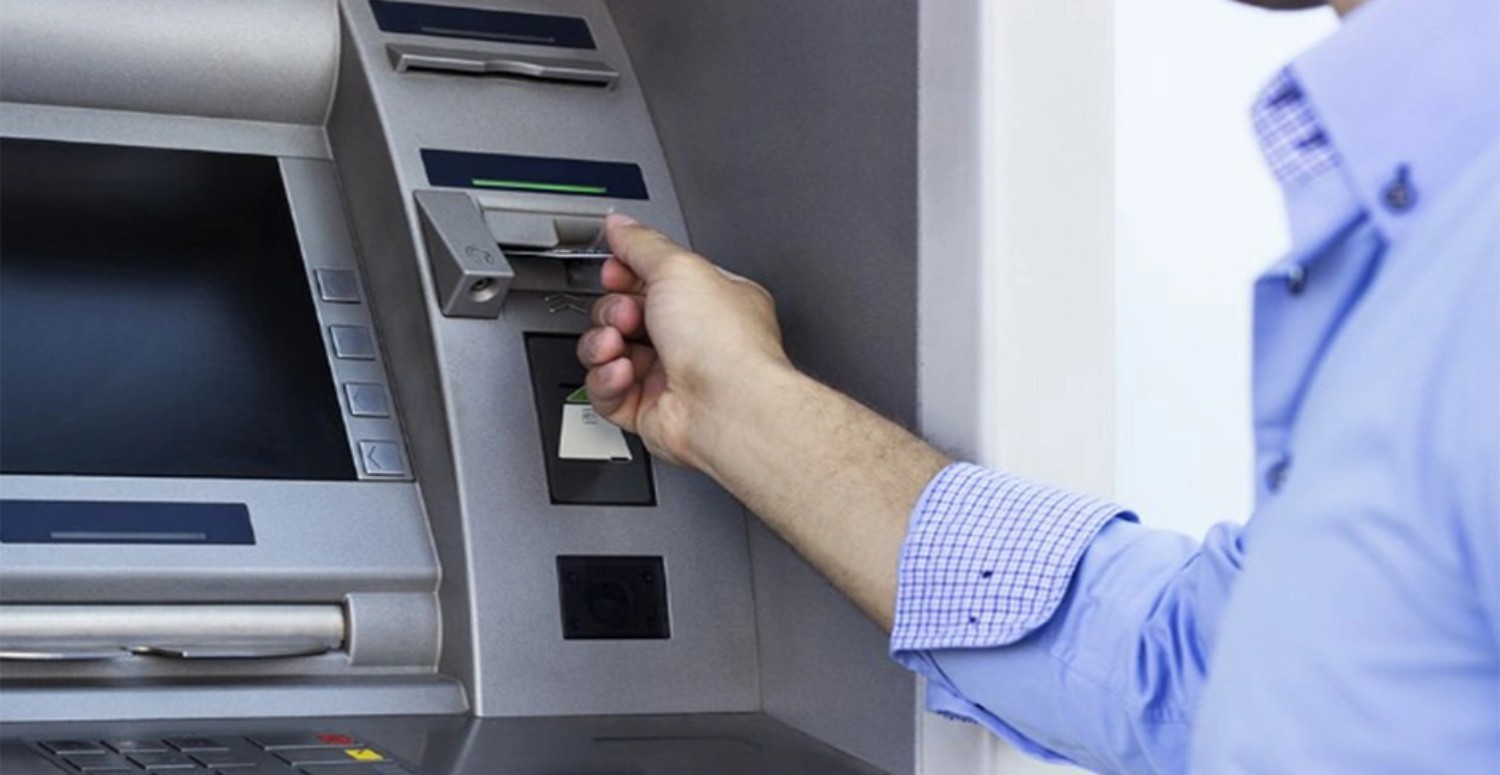 ATM'den para çeken milyonları ilgilendiriyor! EFT, FAS, QR işlemlerinde flaş yenilik: Para çekme sistemi değişti