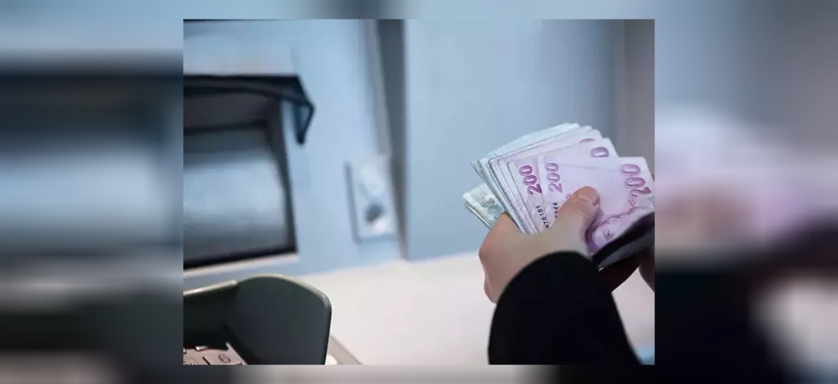 BANKALARDAN YENİ ATM DÜZENLEMESİ: GÜNLÜK PARA ÇEKME LİMİTLERİ YÜKSELTİLDİ!