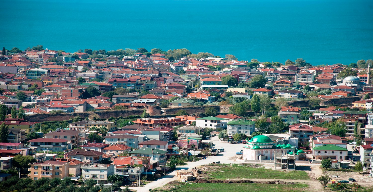 Büyükşehirlere çok yakın! Turistler artık soluğu orada alıyor!