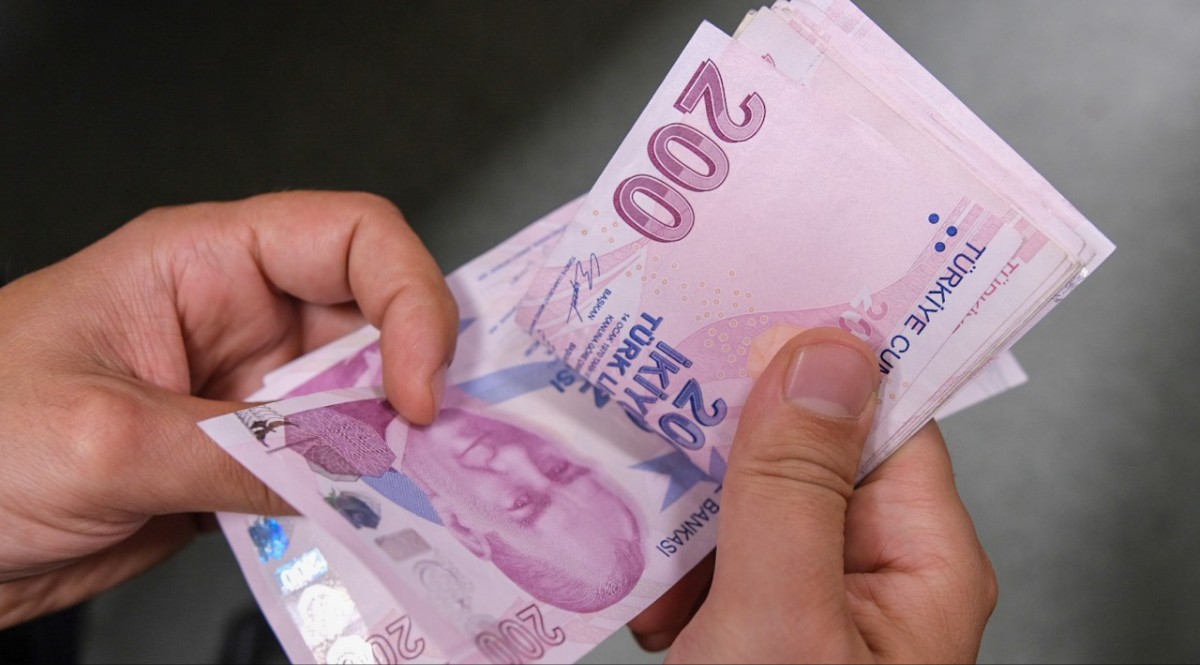 EMEKLİ MAAŞLARI RADİKAL ŞEKİLDE YENİDEN DÜZENLENECEK: ZAM YETERSİZ KALDI!