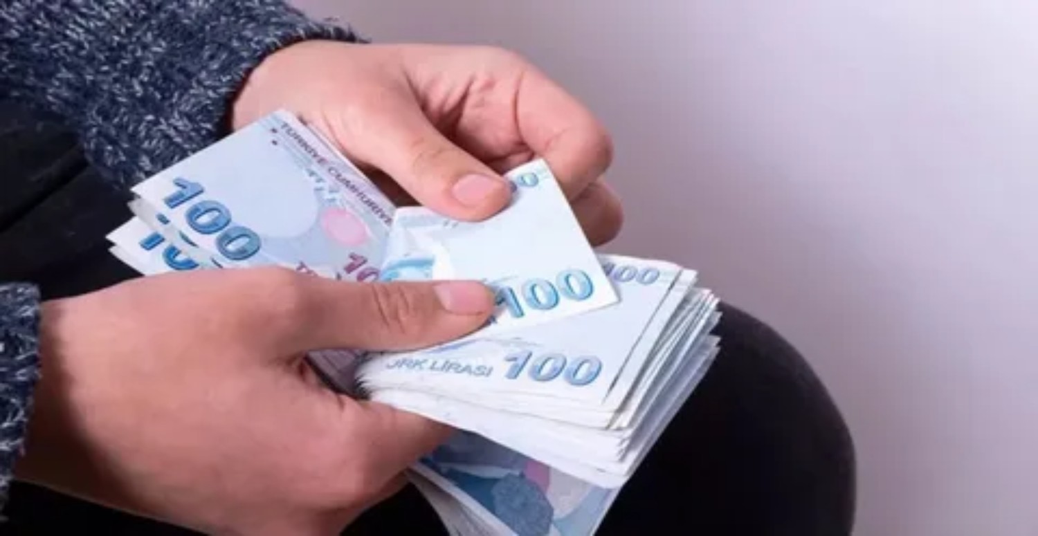 Emeklilere 10 bin TL'lik büyük destek! Geri ödemesiz hesaplara yatırılacak: Bugün başladı