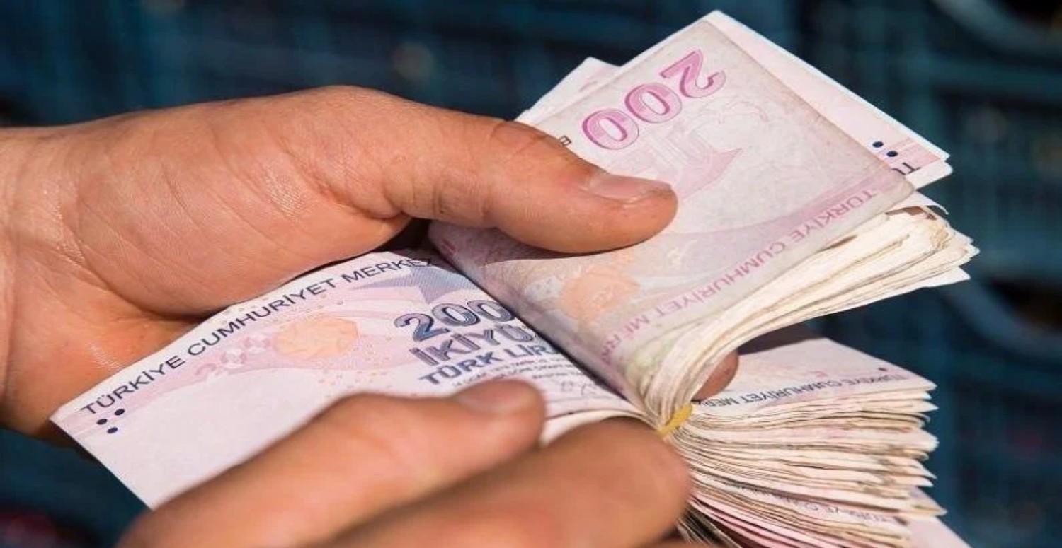Emeklinin cüzdanını dolduran ödeme! Sabah saatlerinde müjdelendi: 3 ödeme birden hesapta!