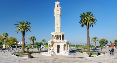 İzmir'de Tatil: Kordon Boyu, Konak Meydanı ve Saat Kulesi